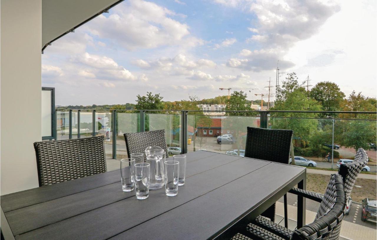 2 Bedroom Stunning Apartment In Luebeck Travemuende Екстер'єр фото