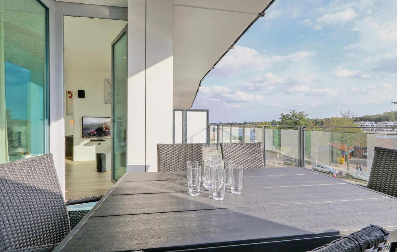 2 Bedroom Stunning Apartment In Luebeck Travemuende Екстер'єр фото